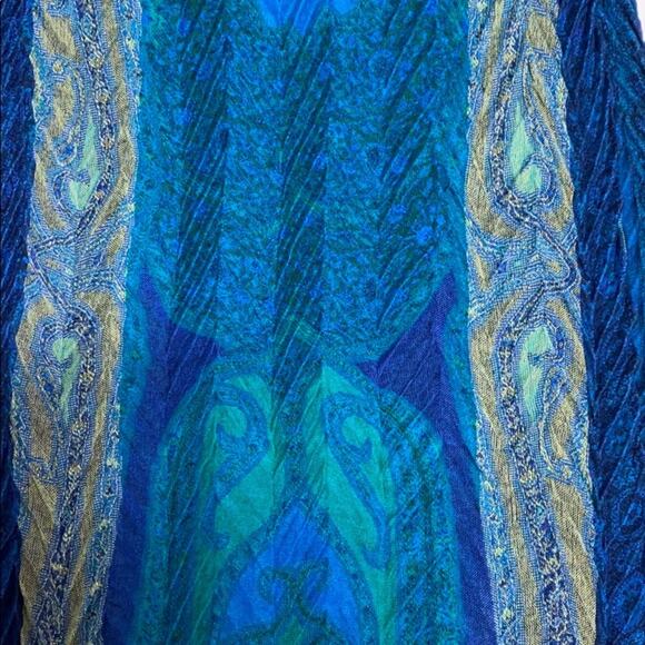 Infinity Scarf - Picture 2 of 3